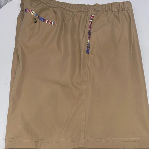 Wowie NWT Tan Men's Sapien 2.0 Aztec trim Shorts Elastic Waistband 7” inseam - Picture 1 of 9